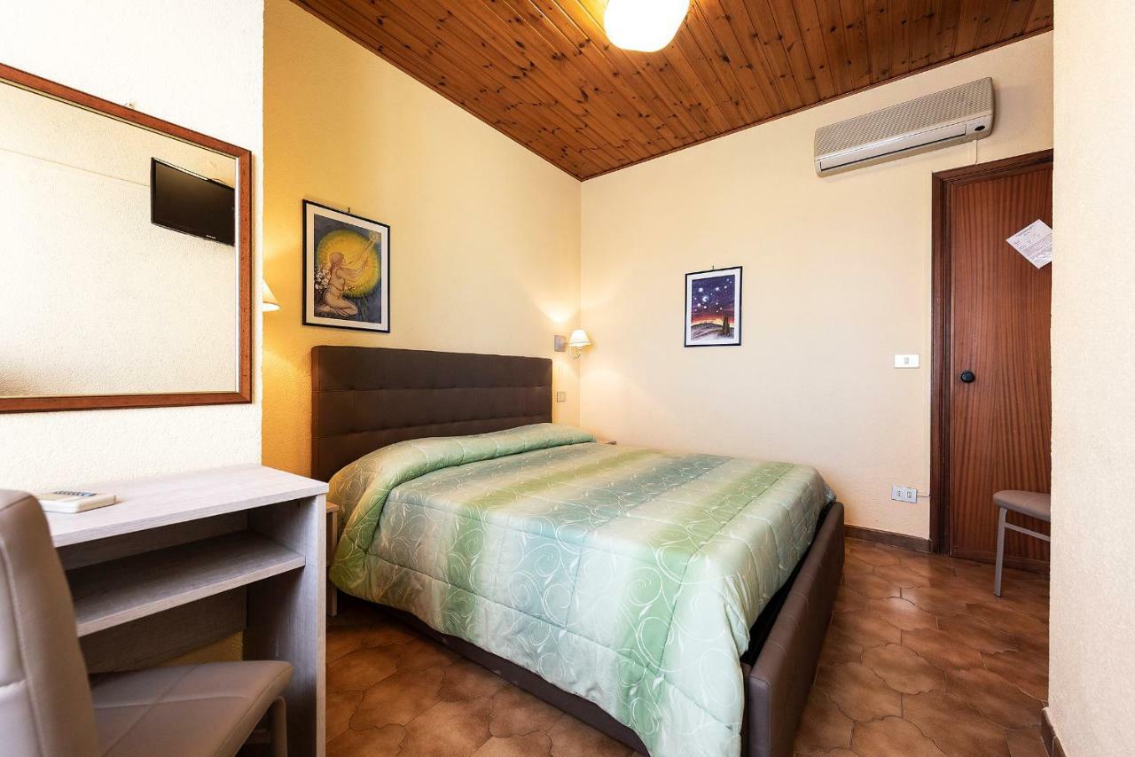 טרקיניה Hotel Aurelia מראה חיצוני תמונה