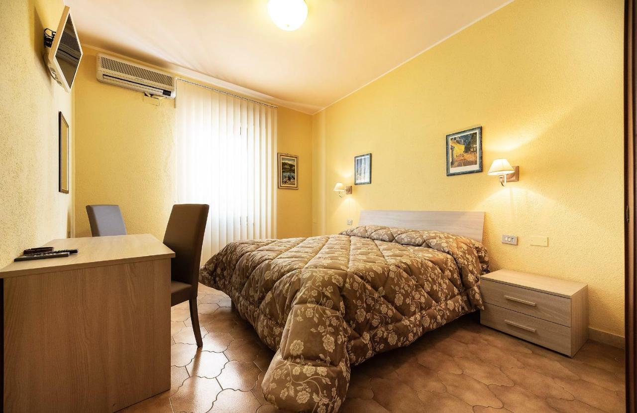 טרקיניה Hotel Aurelia מראה חיצוני תמונה