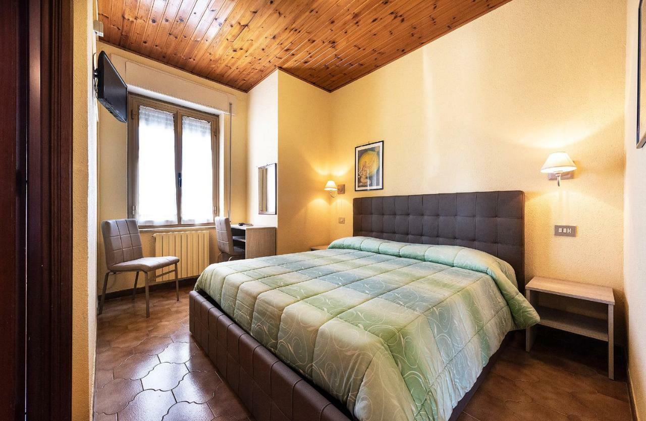 טרקיניה Hotel Aurelia מראה חיצוני תמונה